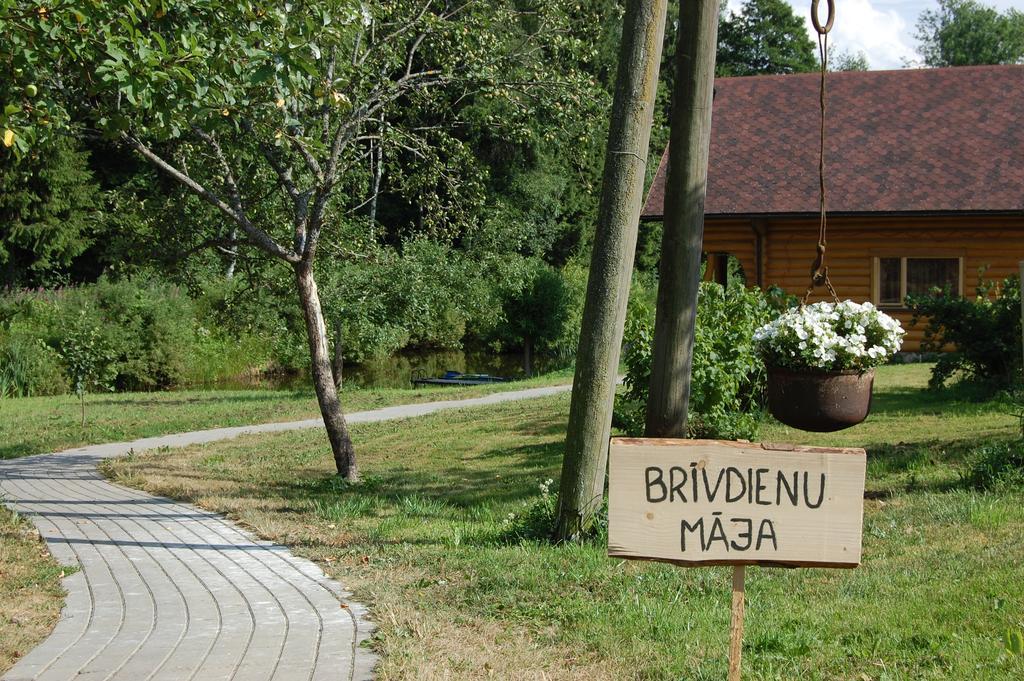 Kucuru Dzirnavas Hotel Lautere Стая снимка